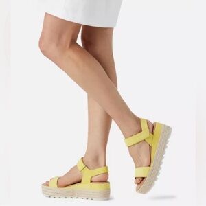 Sorel Cameron Suede Flatform Sandals Size 8.5